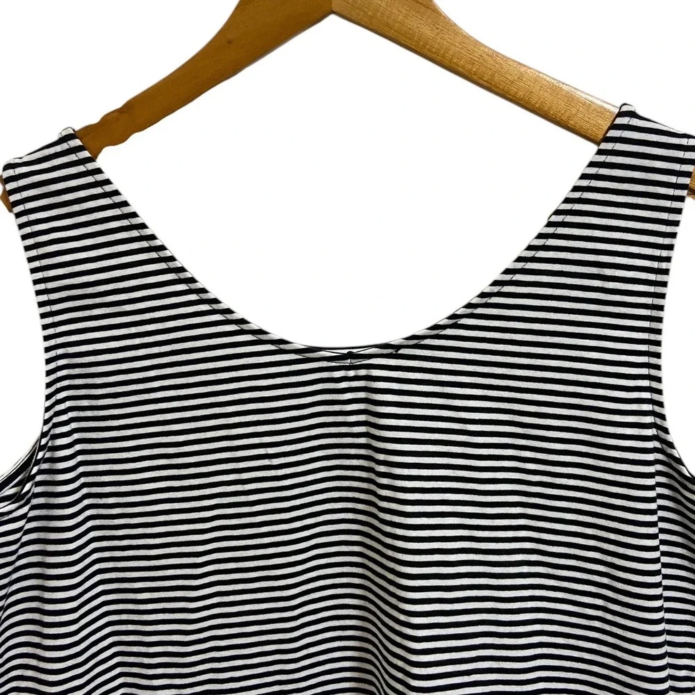 Talbots NEW Striped Tank Top Scoop Neck Nautical Minimalist Coastal Size M NEW - Picture 9 of 10